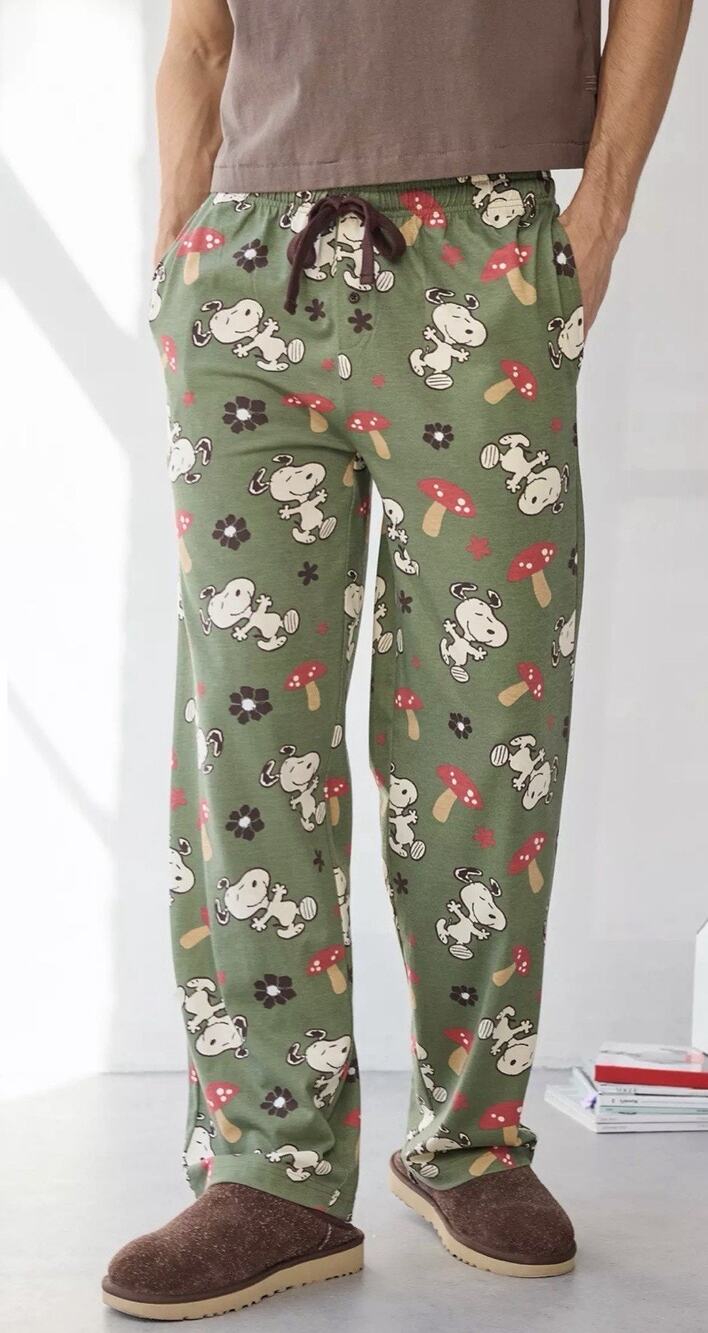 NWT Urban Outfitters M PEANUTS Olive Snoopy Mushroom Soft Pajama PJ Lounge Pants